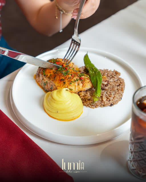Lumia Restaurant — Izgara tavuk